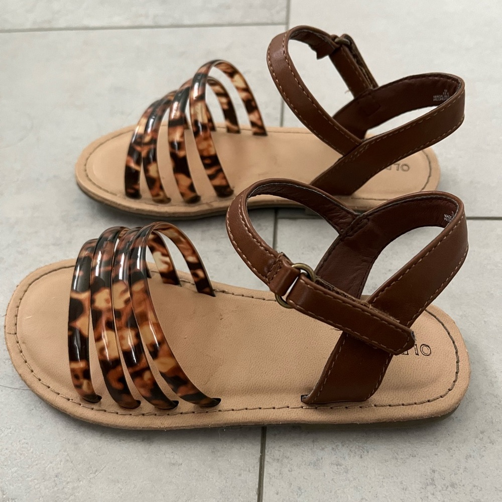 Cute tortoise shell sandals